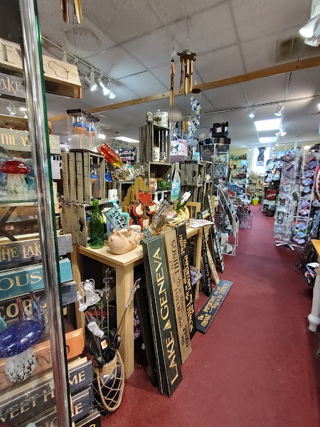 Christine's - Souvenir store in Lake Geneva