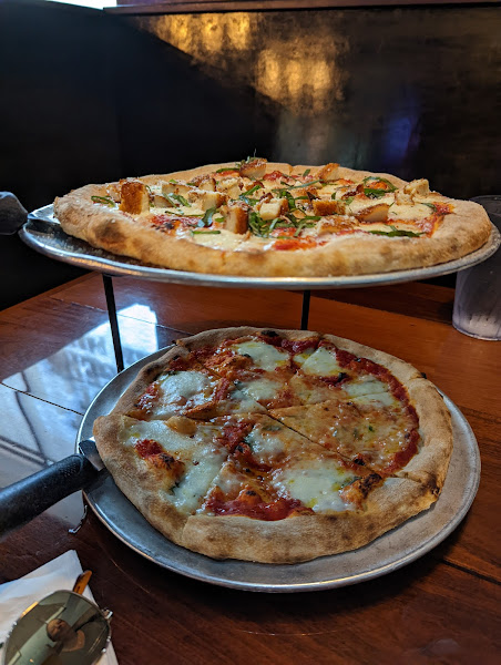 Bootleggers Pizza Parlor - Pizza restaurant in New Braunfels