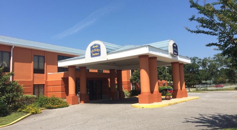 Hotel Pensacola - Indoor lodging in Pensacola