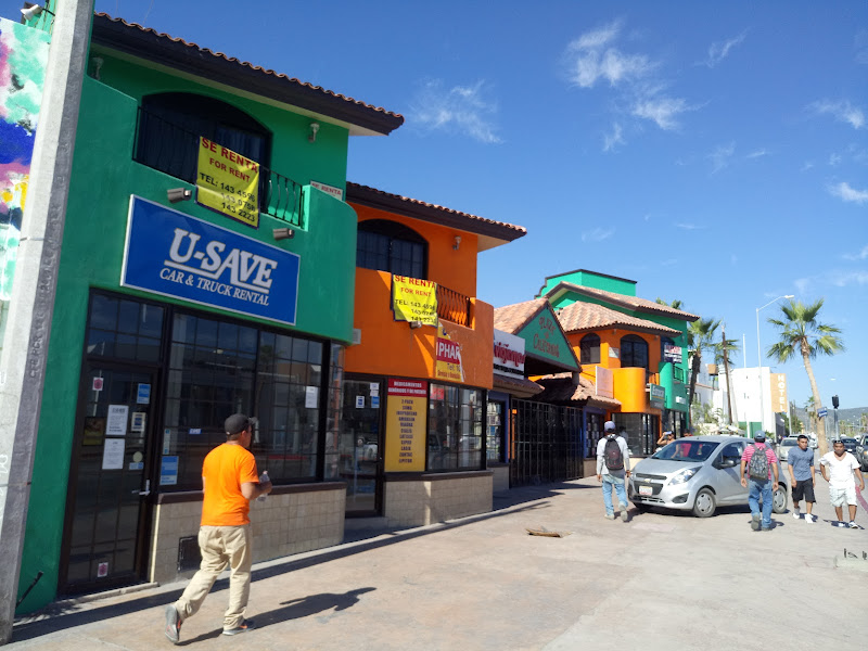 Plaza Californias - Shopping mall in Ampliación Juárez