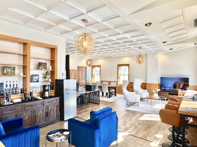 Elite Lake Vacation Rentals