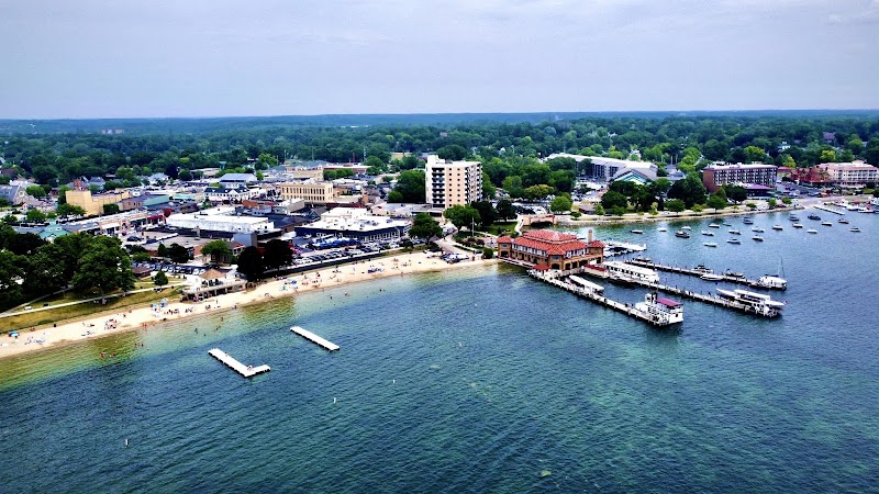 Elite Lake Vacation Rentals photo