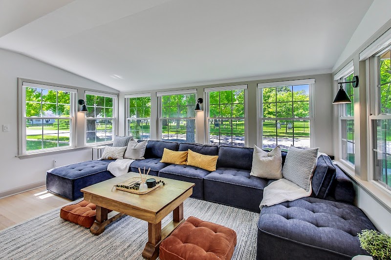Elite Lake Vacation Rentals photo