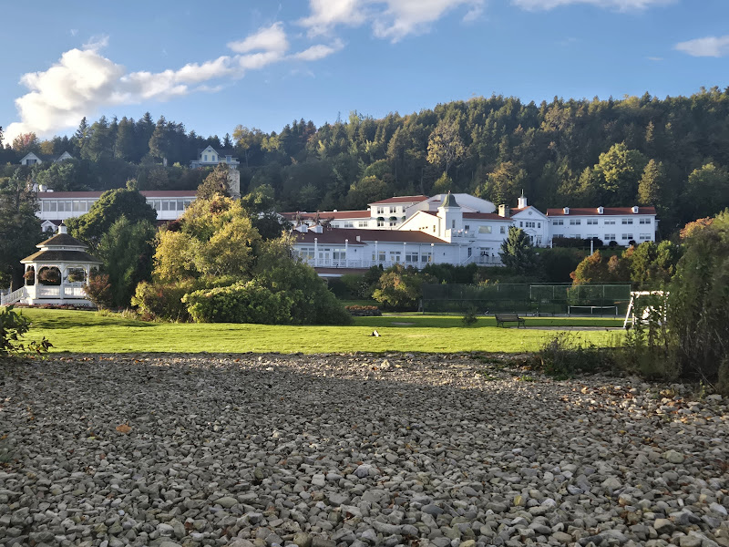 Straits Lodge - Hotel in Mackinac Island