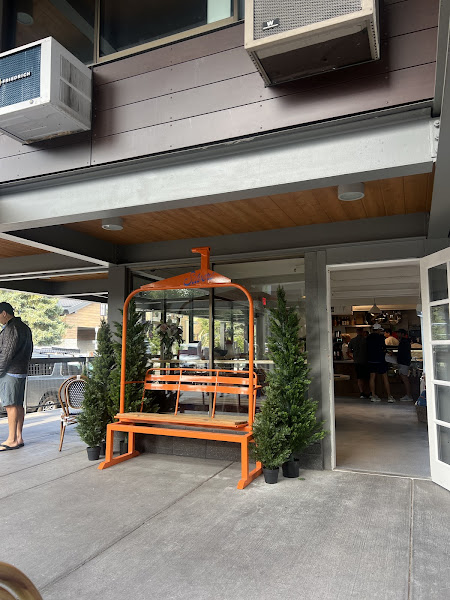 Silvers Bagel Bar and Peak Provisions - Fresh food market in Aspen