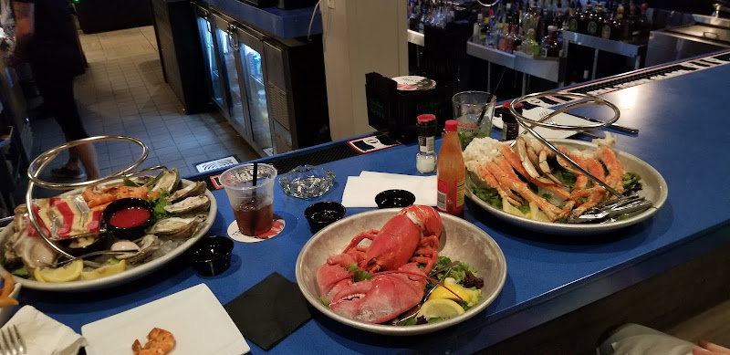 RipTydz Oceanfront Grille & Rooftop Bar