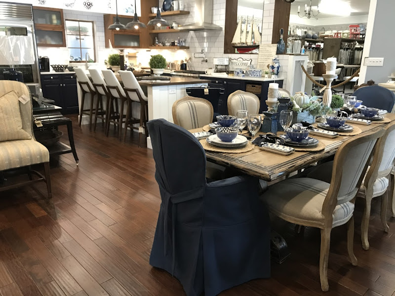 Lake Home Living - Home goods store in Fontana-On-Geneva Lake