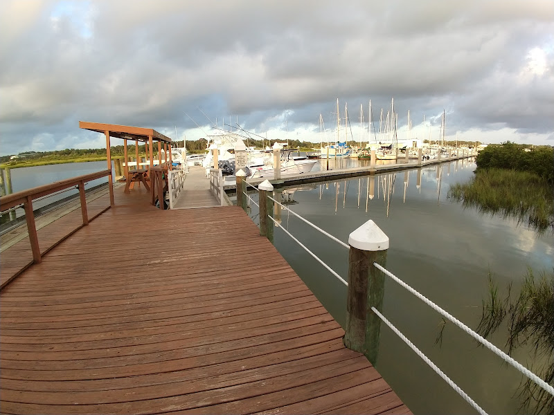 Oasis Boat Yard & Marina