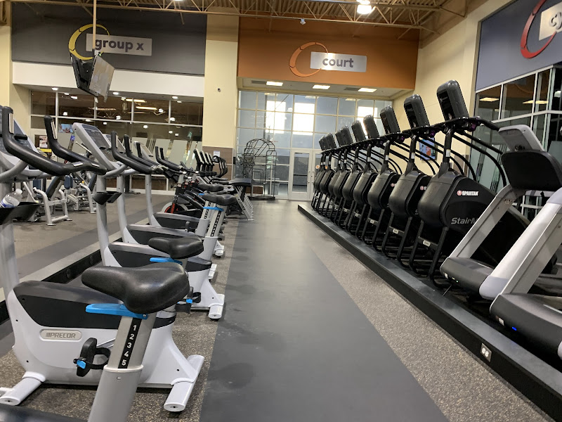 24 Hour Fitness
