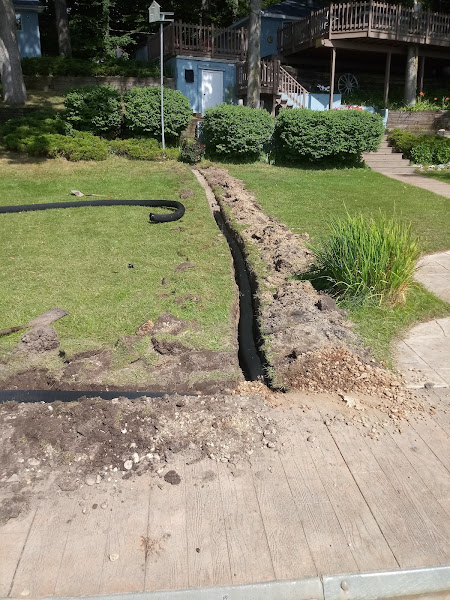 Hernandez Lawn Care & Landscaping - Lawn care service in South Haven