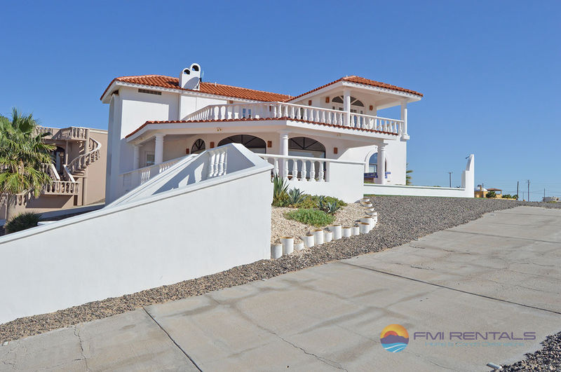 FMI Rocky Point Vacation Rentals - Vacation home rental agency in Cjon. Benito Juárez s/n-Local 103