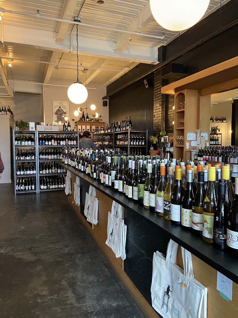 Maine & Loire - Wine bar in Portland