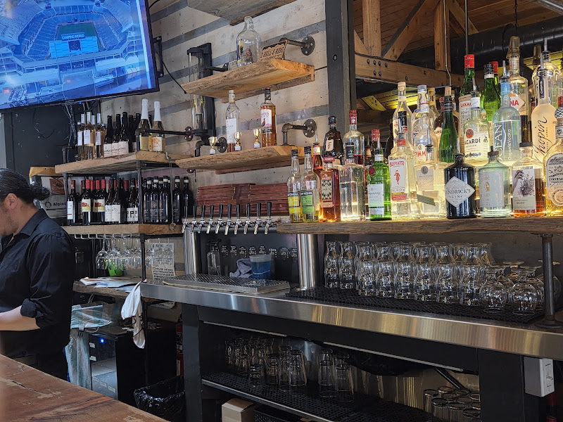 Smugglers Brew Pub