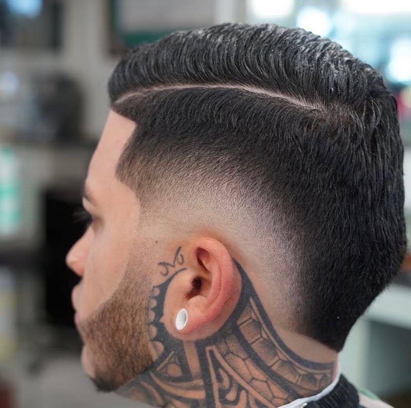 Major League Barbershop Waimalu Hawaii - Barber shop in Aiea