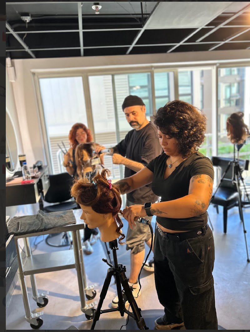 Vann Studio Salon photo