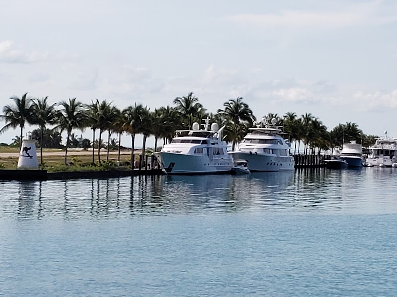 Grove Isle Marina