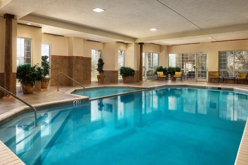 Chateau on the Lake Resort Spa & Convention Center photo