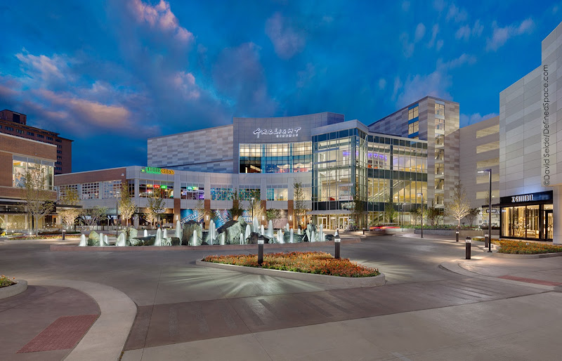 NEWCITY - Shopping mall in Chicago