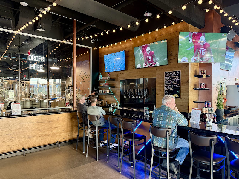 Pinnacle Brewing Company - Brewery in Scottsdale