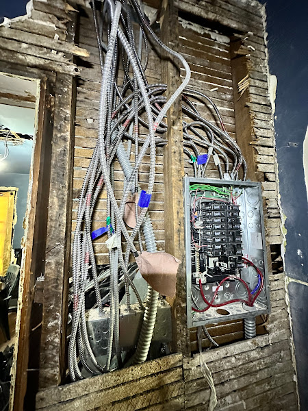 LED Electricians Tech