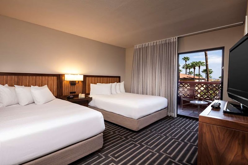 Hilton Phoenix Tapatio Cliffs Resort photo