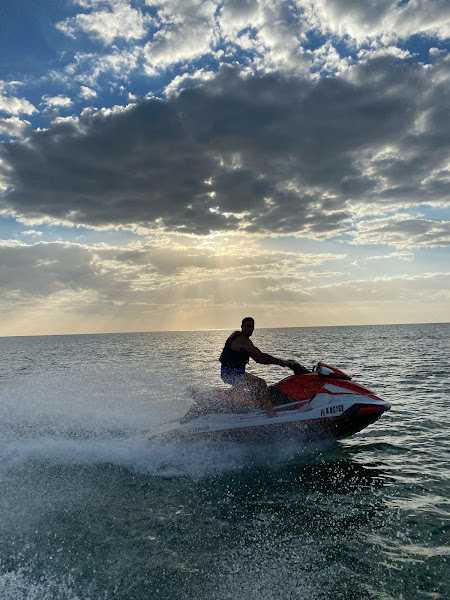 Sea time Naples charter