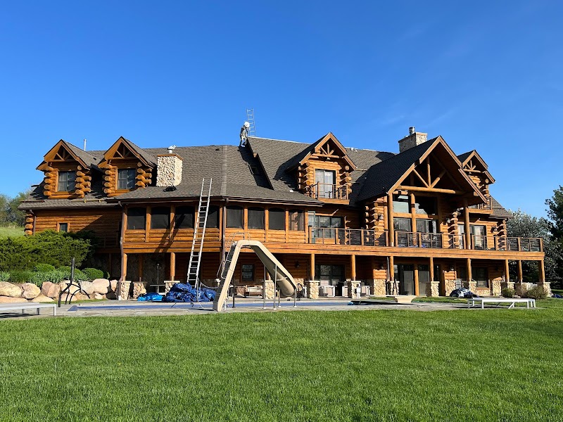 Castle Rock Roofing - Roofing contractor in Elkhorn