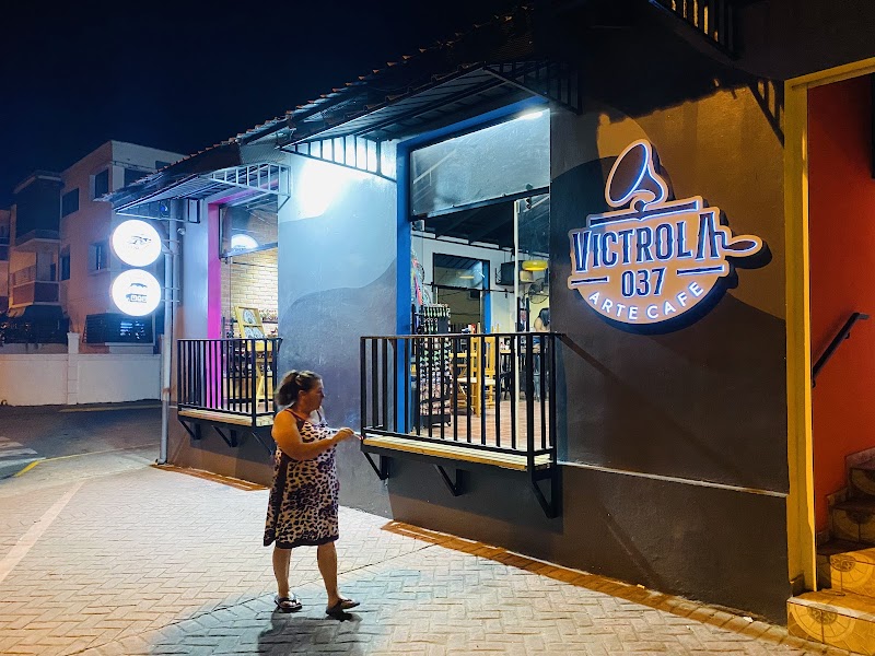 Victrola 037 Art & cofee - Gastropub in Puerto Plata 57000