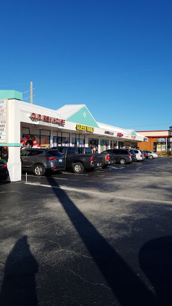 White Rose Shopping Center - Shopping mall in Cocoa Beach
