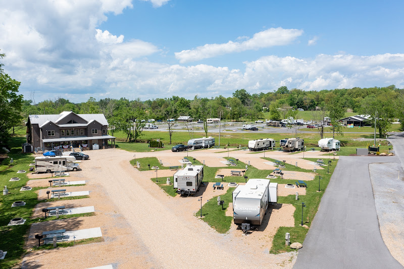 Appalachian Springs Outdoor Resort - Campground in Pigeon Forge