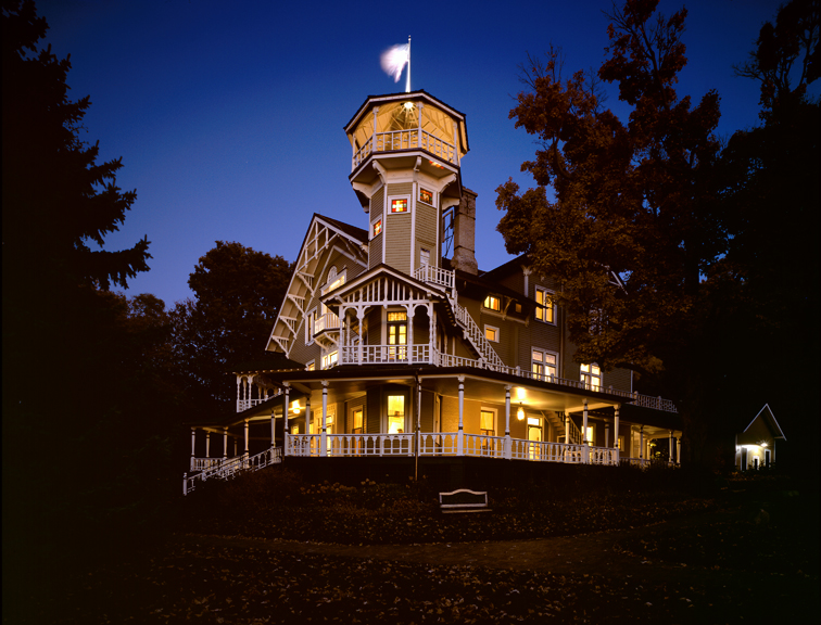 Black Point Estate and Gardens - Tourist attraction in Lake Geneva