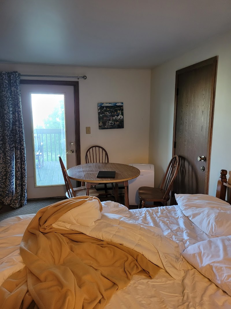 Pinewood Building - Condominium complex in Mackinac Island