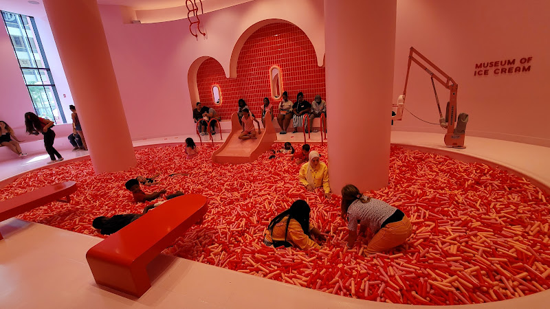 MUSEUM OF ICE CREAM - Museum in Chicago