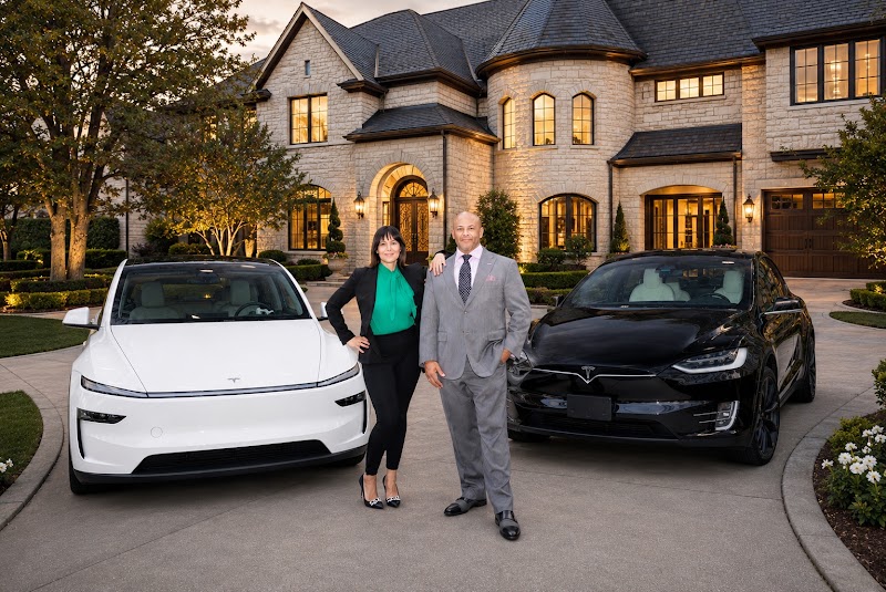 Sohail Real Estate Team, eXp Realty | Chicago and NorthShore Realtor