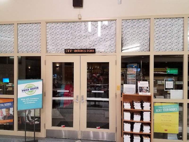 Gateway - Elkhorn Campus Store - Clothing store in Elkhorn