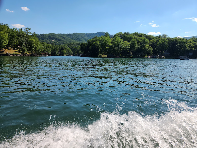 Lake Lure Boat Rental