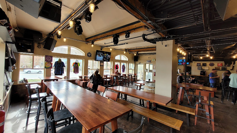Broken Compass Brewery Main Street - Brewery in Breckenridge