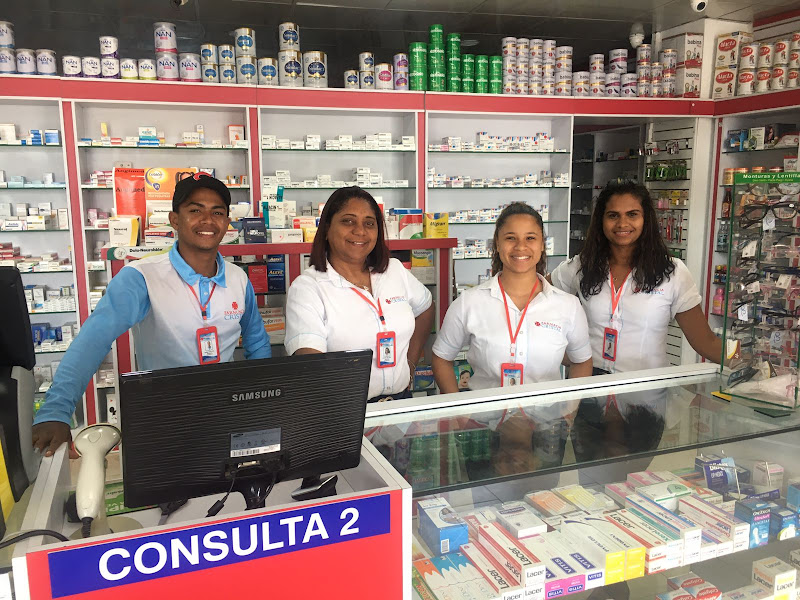 Farmacia Cristal - Pharmacy in Av. Circunvalación Sur