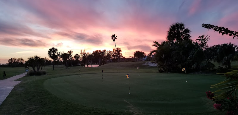 Key Royale Club Inc. - Private golf course in Holmes Beach