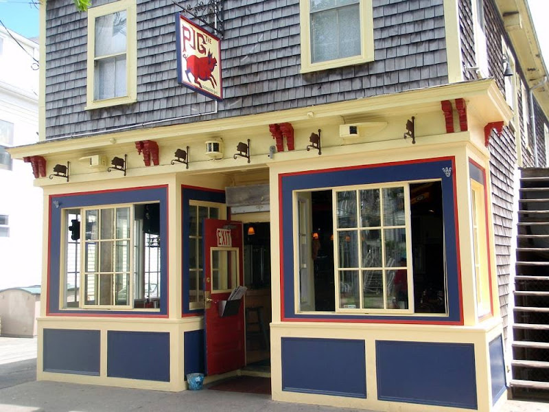 The Squealing Pig Provincetown - Gastropub in Provincetown