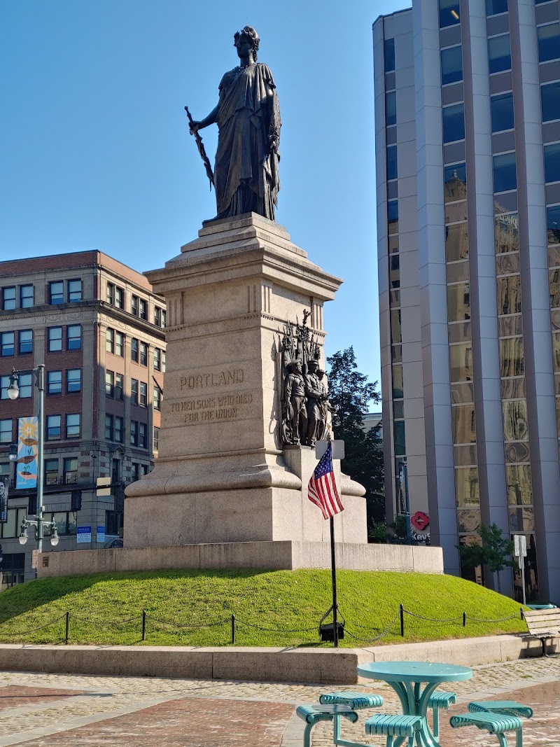 Monument Square - Plaza in Portland