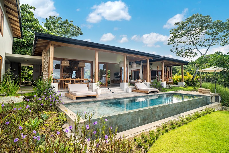 Mikaya Luxury Villas