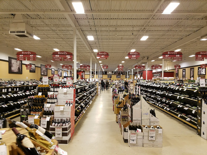 Binny's Beverage Depot - Lincoln Park - Liquor store in Chicago
