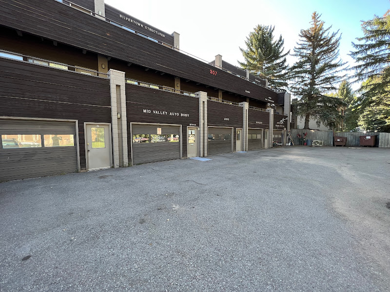 MidValley Auto Body - Auto body shop in Aspen