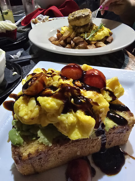 Crescent City Kitchen - Brunch restaurant in Atlanta