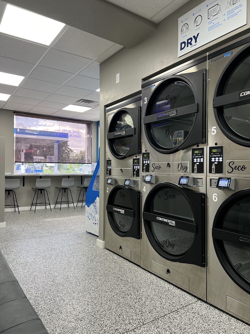 DC LAUNDROMAT - Laundromat in Sturgeon Bay