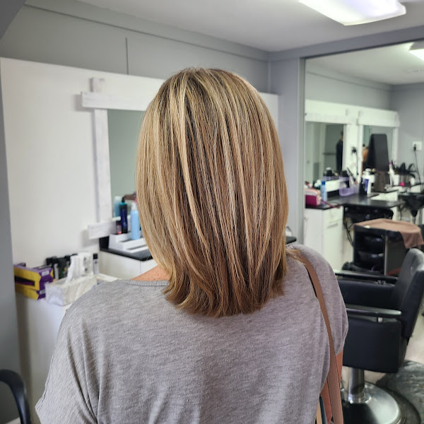 Pink Hair Salon - Hair salon in Clearwater
