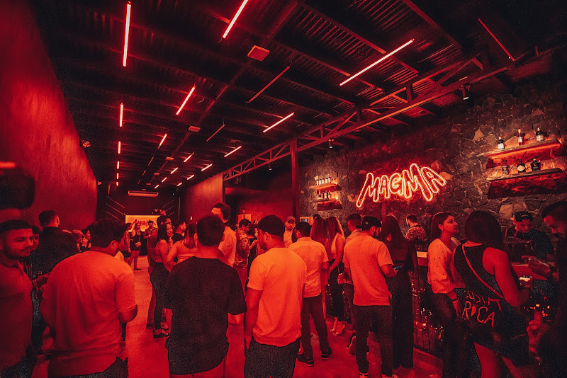 Magma Club - Dance club in 700 mts noroeste del Parque