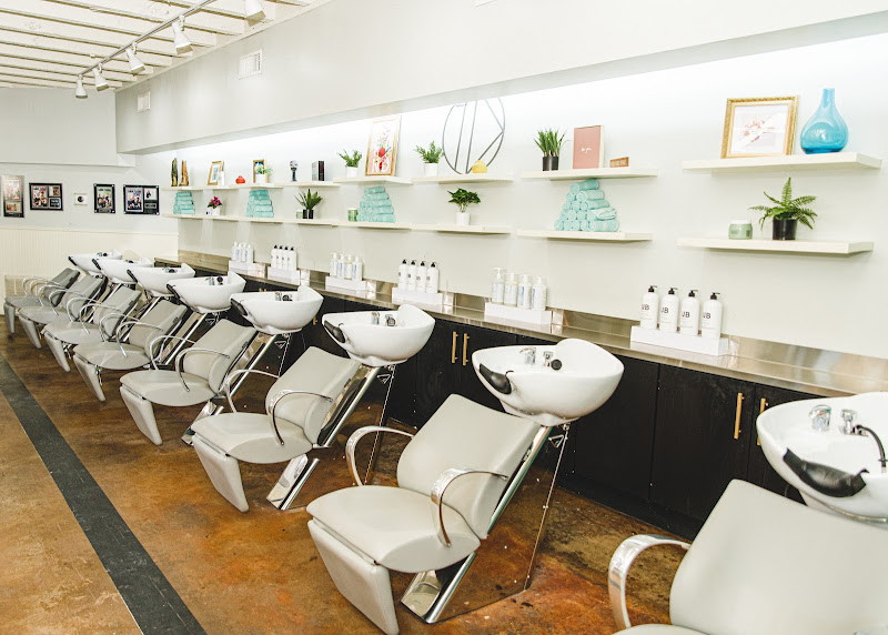 Urban Betty Salon 38th