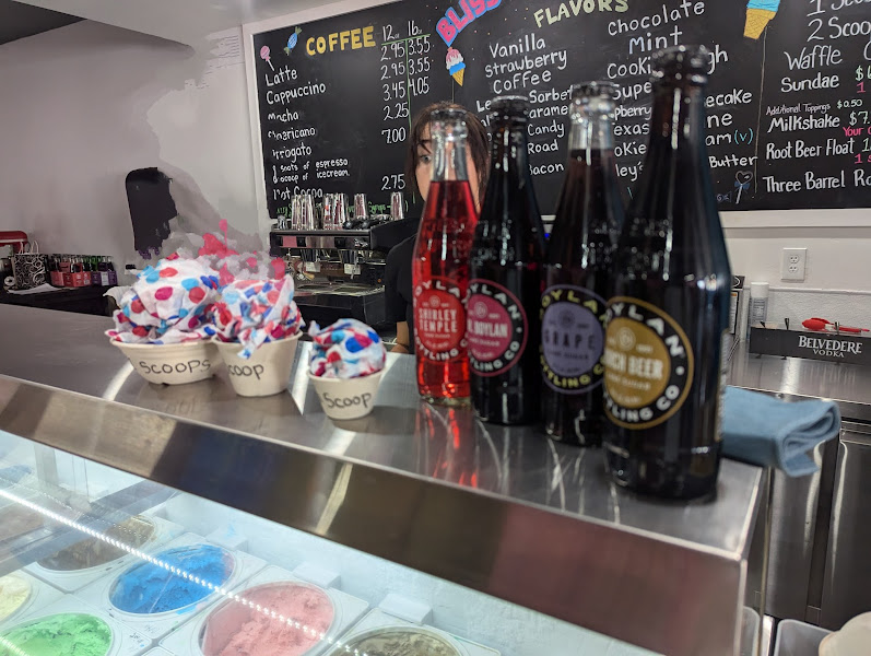 Bliss Scoops & Sweets - Ice cream shop in Pagosa Springs